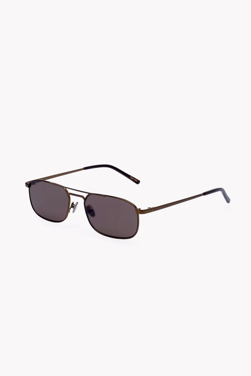 SHEVOKE  HE02 | BR | HENRI BROWN